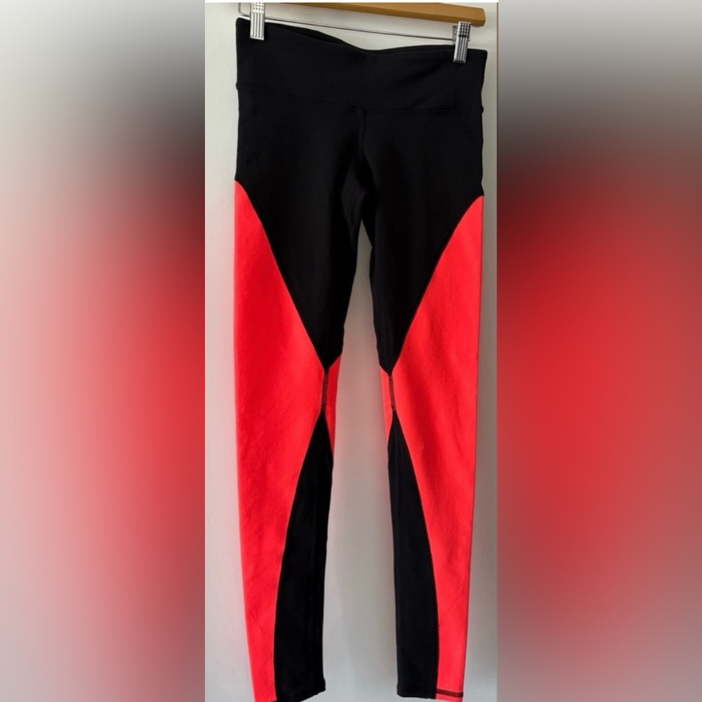 ALO 7/8 Highwaist Black and Tangerine leggings XS sku#38